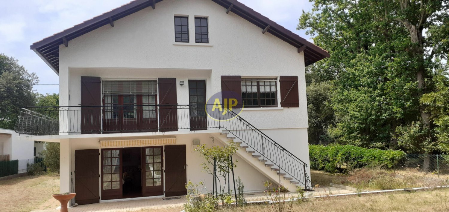 6 bedrooms House in Soulac-sur-Mer, France No. 278770