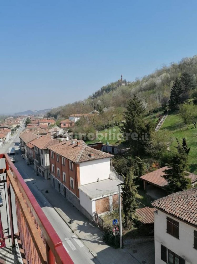 2 bedrooms Apartment in Isola d'Asti, Italy No. 137080