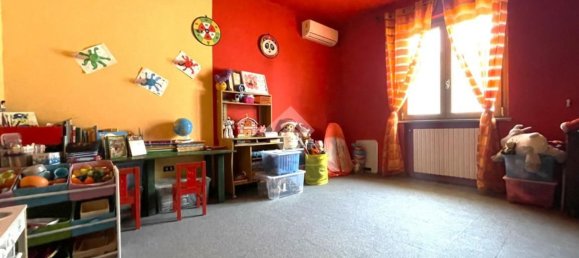 3 rooms Apartment in Vescovato, Italy No. 313857 6