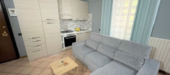 3 rooms Apartment in Chiari, Italy No. 279463 4