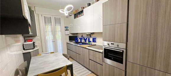 3 bedrooms Apartment in Padua, Italy No. 303634 4