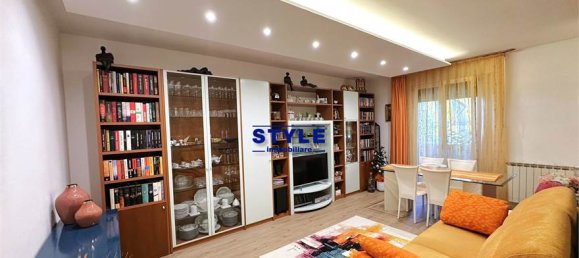 3 bedrooms Apartment in Padua, Italy No. 303634 2