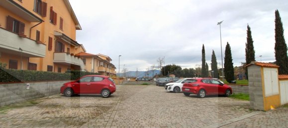 Apartamento de 2 dormitorios en Pontedera, Italy No. 21798 24