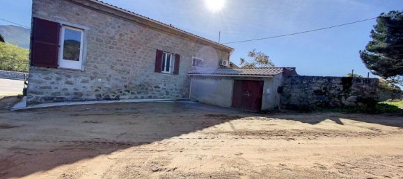 Дом с 3 комнатами в Пери, Франция № 64141 18