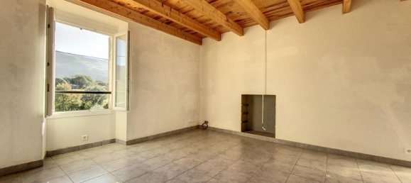 Дом с 3 комнатами в Пери, Франция № 64141 10