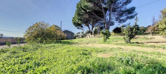 Дом с 3 комнатами в Пери, Франция № 64141 3