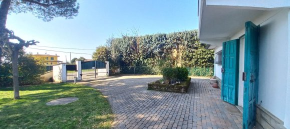 Villa de 5 dormitorios en Castel Guelfo di Bologna, Italy No. 325635 8