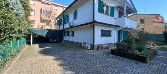 Villa de 5 dormitorios en Castel Guelfo di Bologna, Italy No. 325635 3