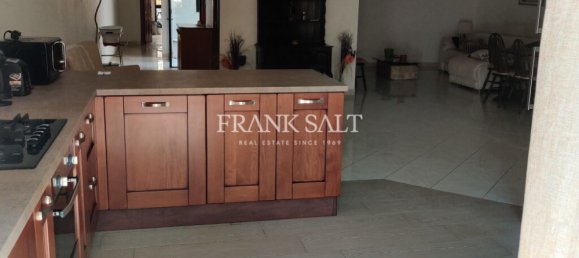 Мезонет с 3 спальнями в Свийи, Мальта № 8244 3