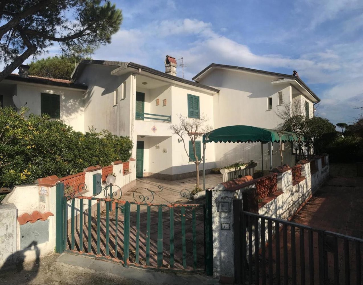 5غرفة فيلا في Sessa Aurunca, Italy رقم 34143