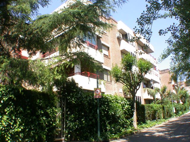 220m² Commercial property in Zaragoza, Spain No. 245704