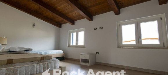 5 bedrooms Villa in Montauro, Italy No. 313159 33
