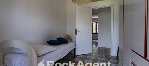 5 bedrooms Villa in Montauro, Italy No. 313159 23