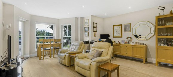 1 bedroom Apartment in Surrey, United Kingdom No. 8590 8