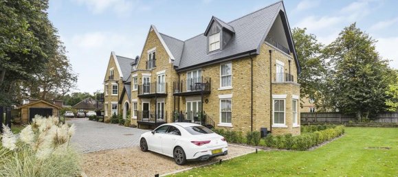 1 bedroom Apartment in Surrey, United Kingdom No. 8590 15