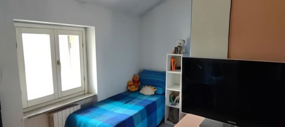 Dúplex de 4 habitaciónes en Busto Arsizio, Italy No. 305490 5