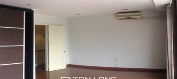 2 bedrooms House in Tay Ho, Vietnam No. 1766 5