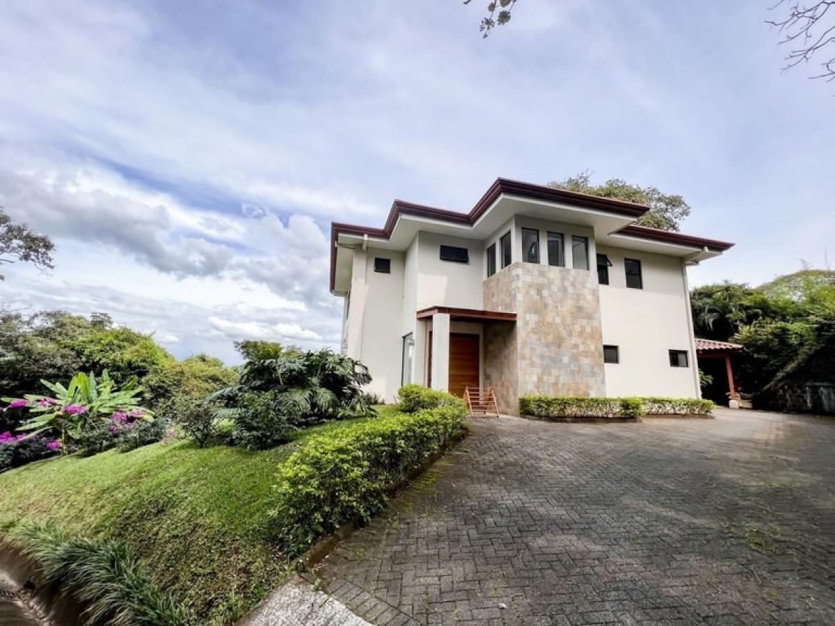 3 dormitorios сasa en venta en San José, Costa Rica № 432
