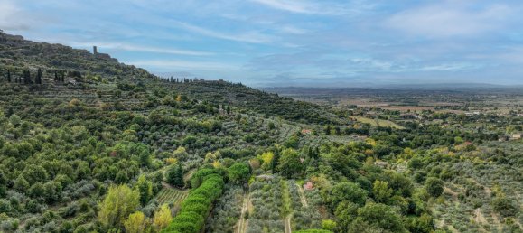 Дом с 6 спальнями в Кортона, Италия № 63296 19