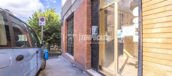 3 rooms Commercial property in Macerata, Italy No. 279335 2