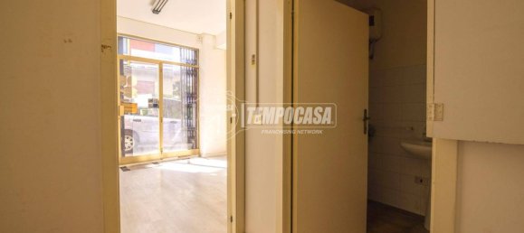 3 rooms Commercial property in Macerata, Italy No. 279335 25