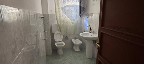 4 rooms Apartment in Palermo, Italy No. 272655 18