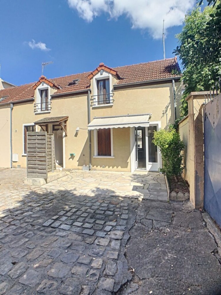 Casa T2 em Corbeil-Essonnes, France N.º 170323