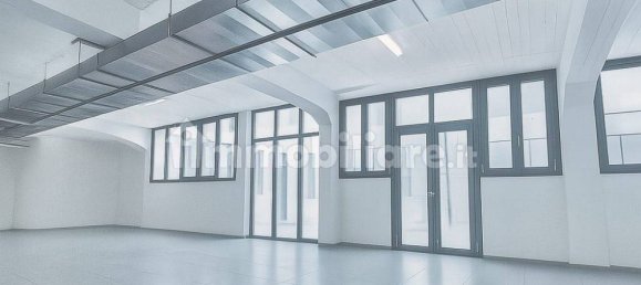 Склад с 3 комнатами в Милан, Италия № 312190 15