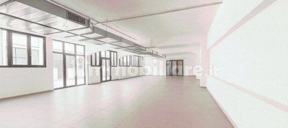 Склад с 3 комнатами в Милан, Италия № 312190 4