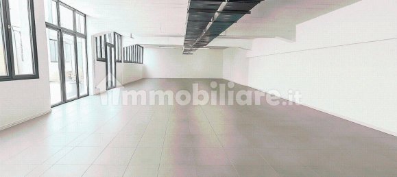 Склад с 3 комнатами в Милан, Италия № 312190 11