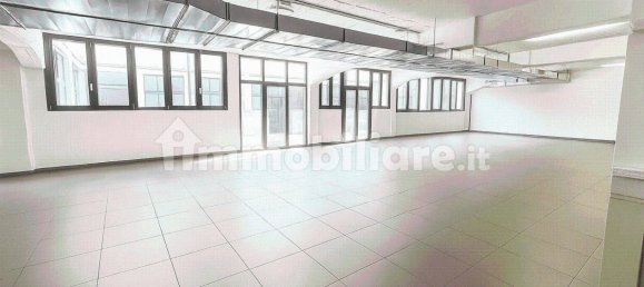 Склад с 3 комнатами в Милан, Италия № 312190 7