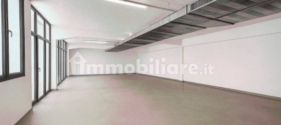 Склад с 3 комнатами в Милан, Италия № 312190 12