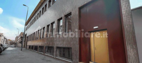 Склад с 3 комнатами в Милан, Италия № 312190 32