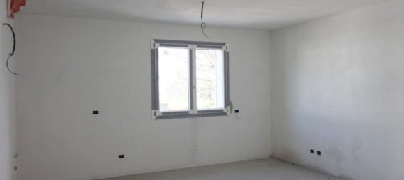 4 rooms Apartment in Nonantola, Italy No. 149891 8