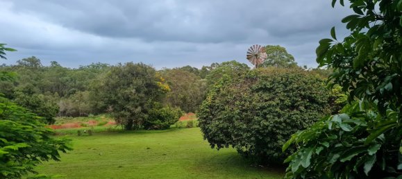 4 bedrooms House in Upper Caboolture, Australia No. 642 6