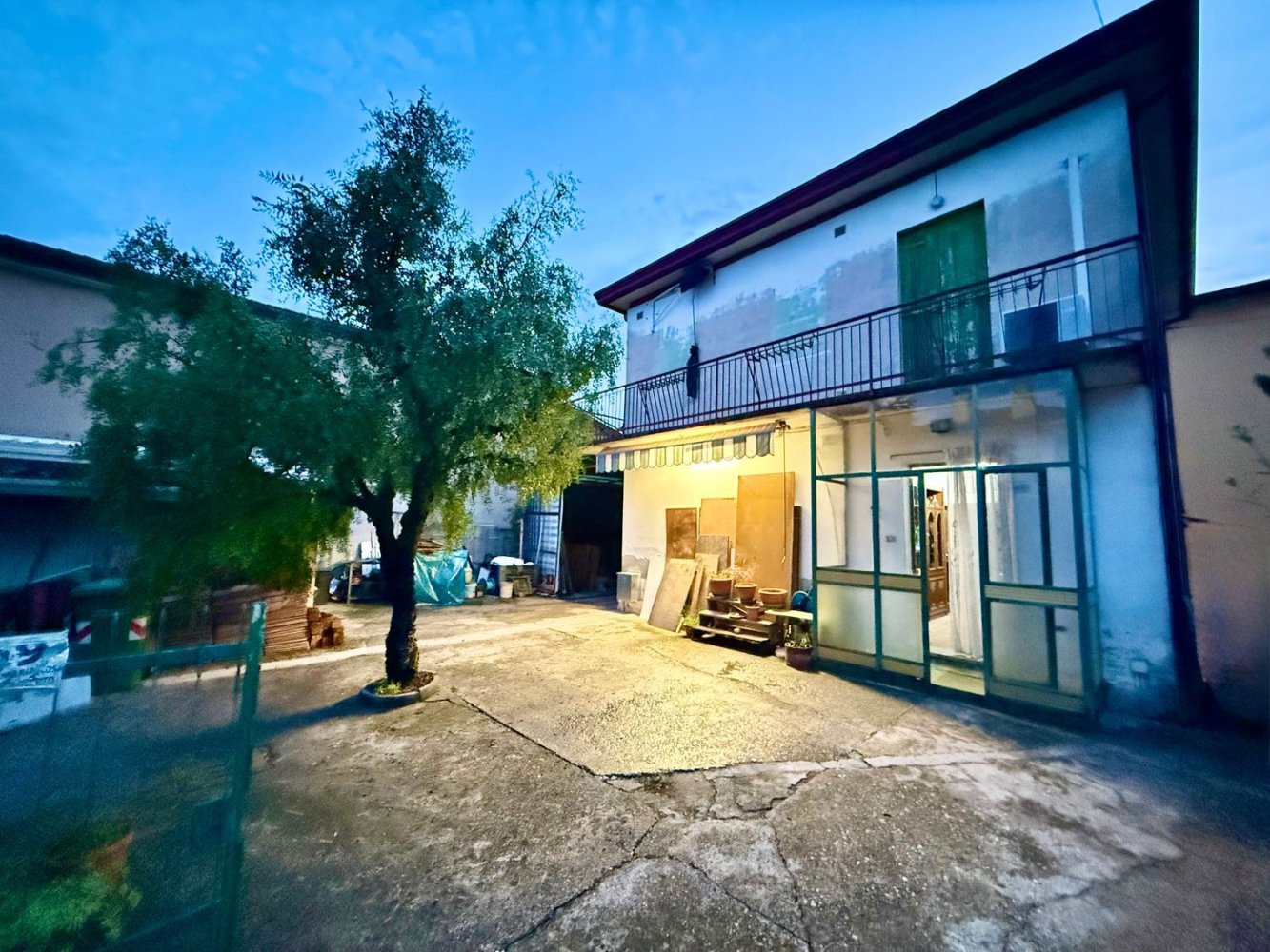 Дом с 8 спальнями в Рубано, Италия № 365212