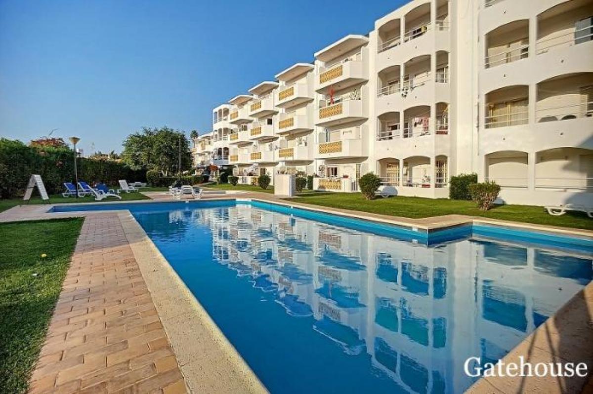 2 bedrooms Apartment in Albufeira, Portugal No. 6130