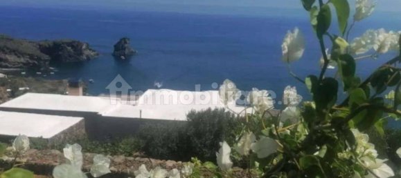 3 bedrooms House in Pantelleria, Italy No. 82337 16