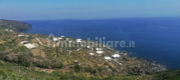 3 bedrooms House in Pantelleria, Italy No. 82337 24