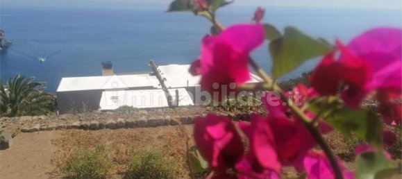 3 bedrooms House in Pantelleria, Italy No. 82337 18