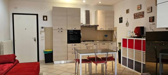 4-salle Appartement à Grosseto, Italy No. 25037 4
