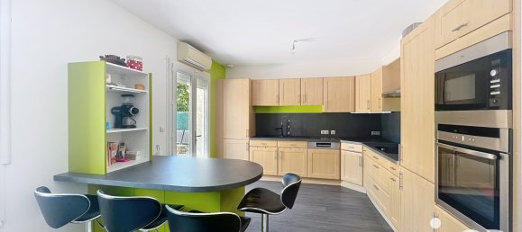 4 bedrooms House in Les Chapelles-Bourbon, France No. 345301 8