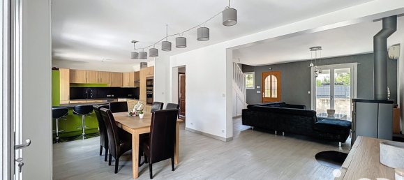 4 bedrooms House in Les Chapelles-Bourbon, France No. 345301 7