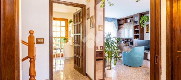 3 chambres Villa à Vignola, Italy No. 329382 5