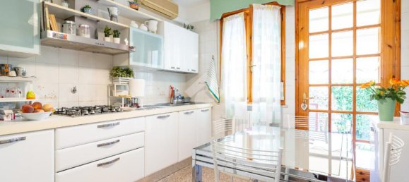 3 chambres Villa à Vignola, Italy No. 329382 11