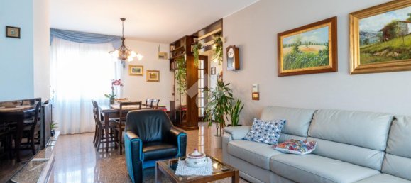 3 chambres Villa à Vignola, Italy No. 329382 6