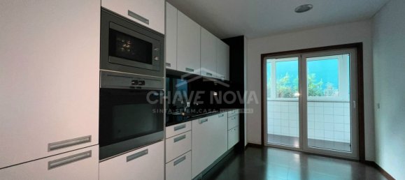 2 Schlafzimmer Wohnung in Porto, Portugal, Nr. 199760 18