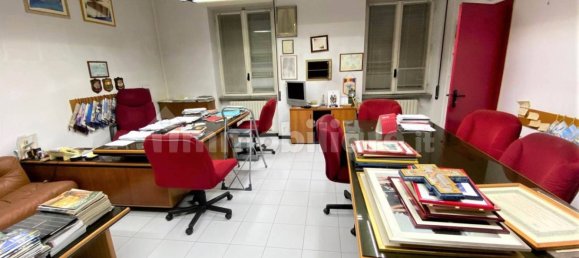 5 rooms Building in Catanzaro, Italy No. 104304 2