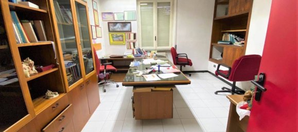 5 rooms Building in Catanzaro, Italy No. 104304 4