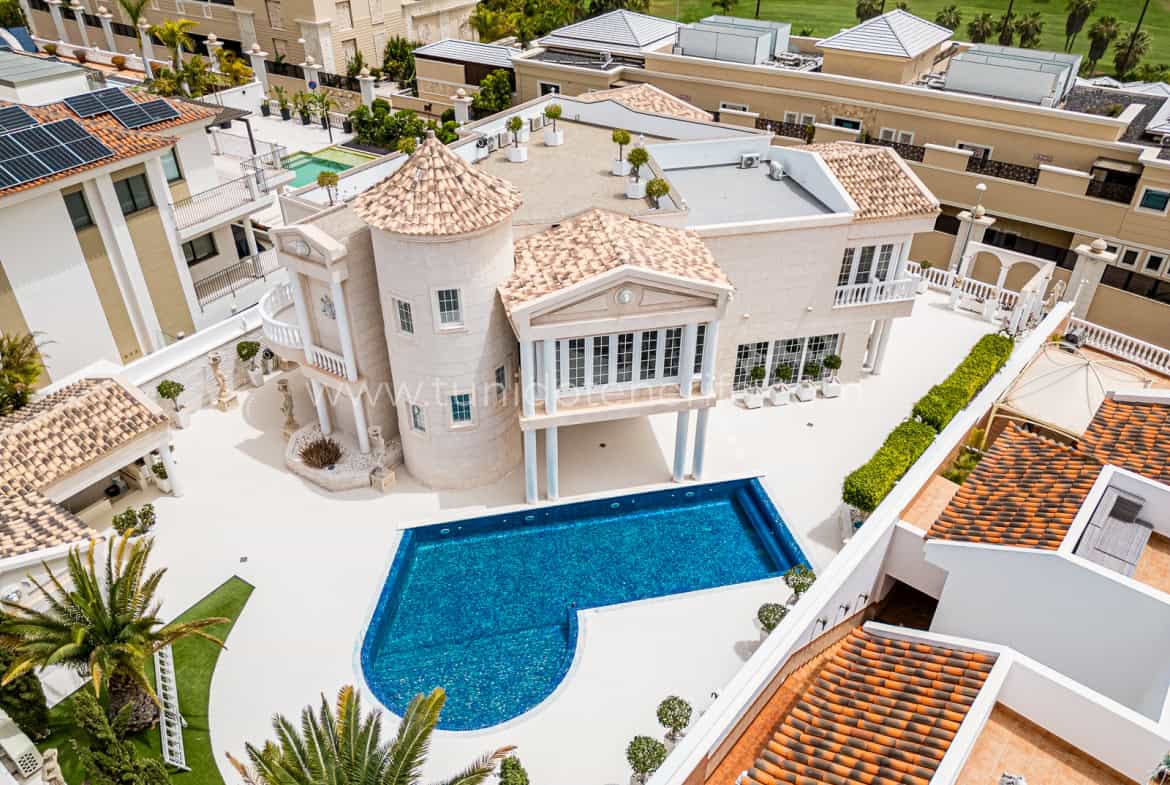 6 chambres Villa à Adeje, Spain No. 115910